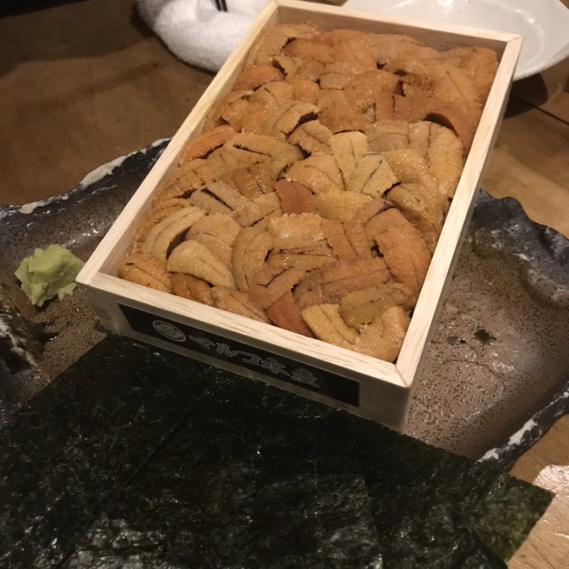 箱雲丹。(なかめのてっぺん 本店 )