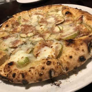 無花果とゴルゴンゾーラ、ハチミツのピッツァ(ピッツェリア・エ・バール・レガーメ （Pizzeria e bar LEGAME）)