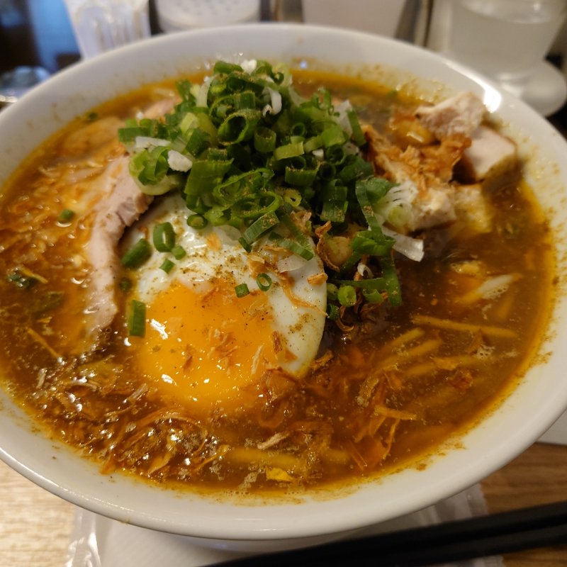 カレーラーメン(ブラウンオニオンカレーファクトリー)