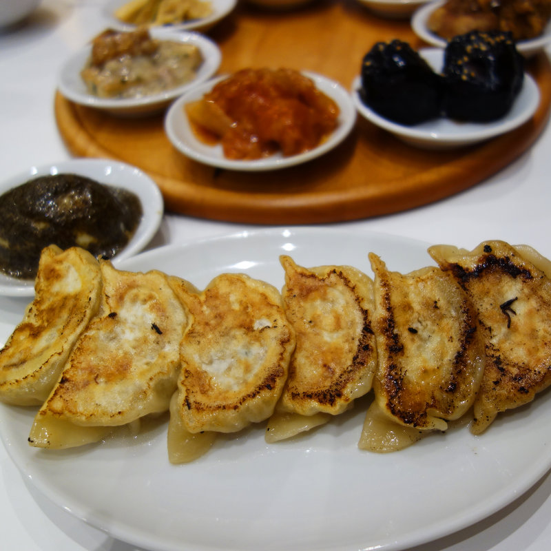 焼餃子6個(餃子のラスベガス)