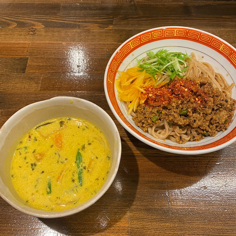 あいがけカレーまぜつけ麺(麺や一芯)