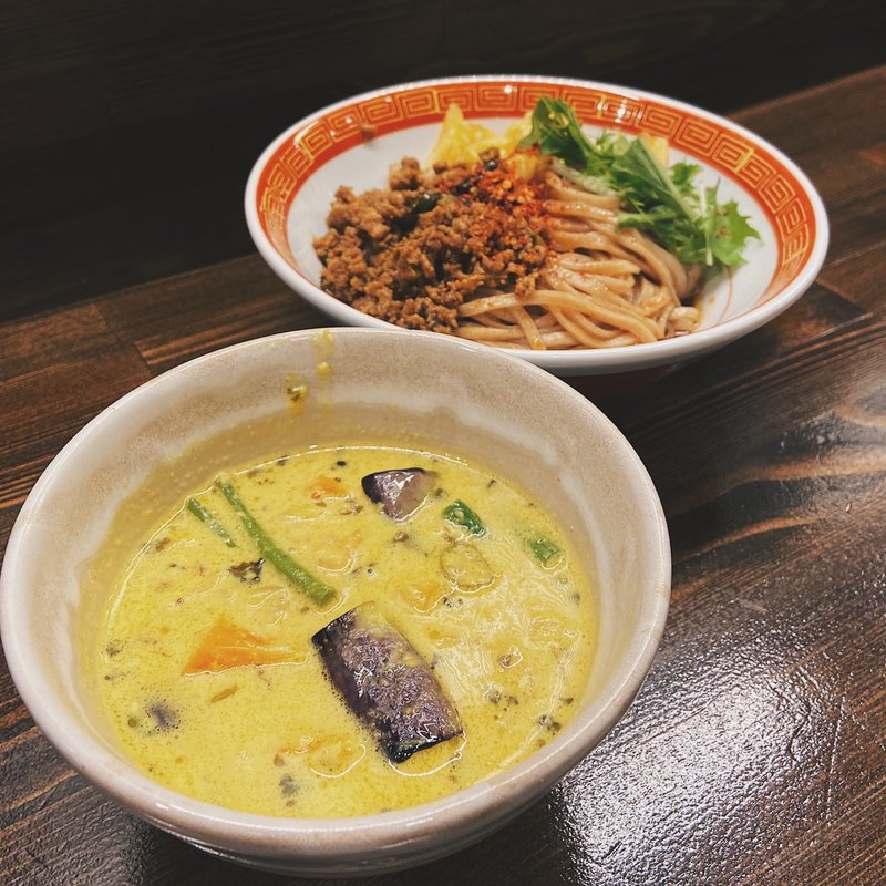 あいがけカレーまぜつけ麺(麺や一芯)