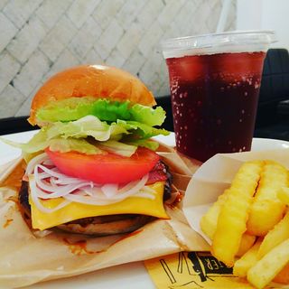 ベーコンチーズバーガー(CoCo Burger)