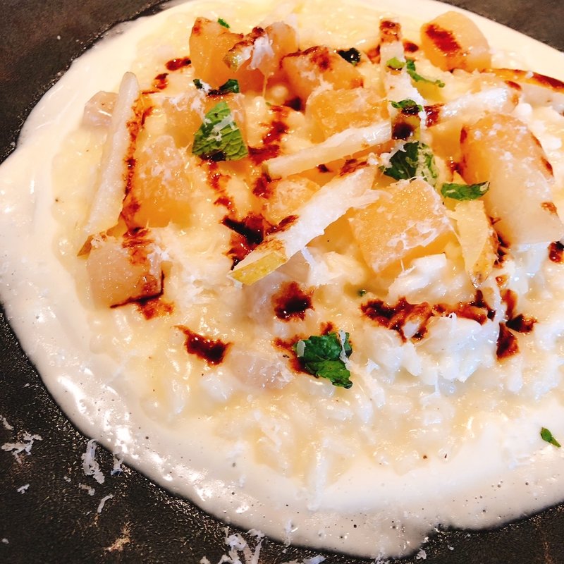 ペコリーノチーズと梨のリゾット(リストランテ ファンファーレ)