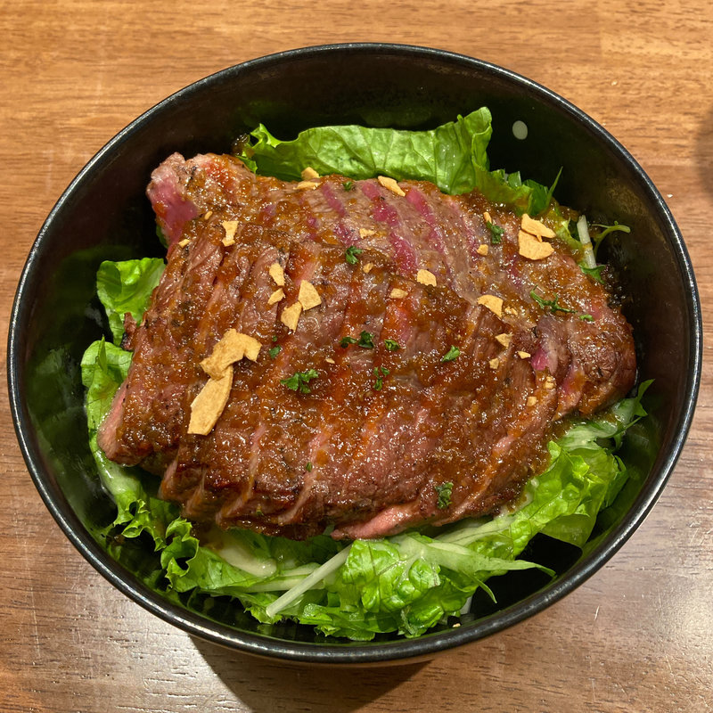 ステーキ丼 肉ダブル(肉キッチン BOICHI ホテルサンルート浅草店)