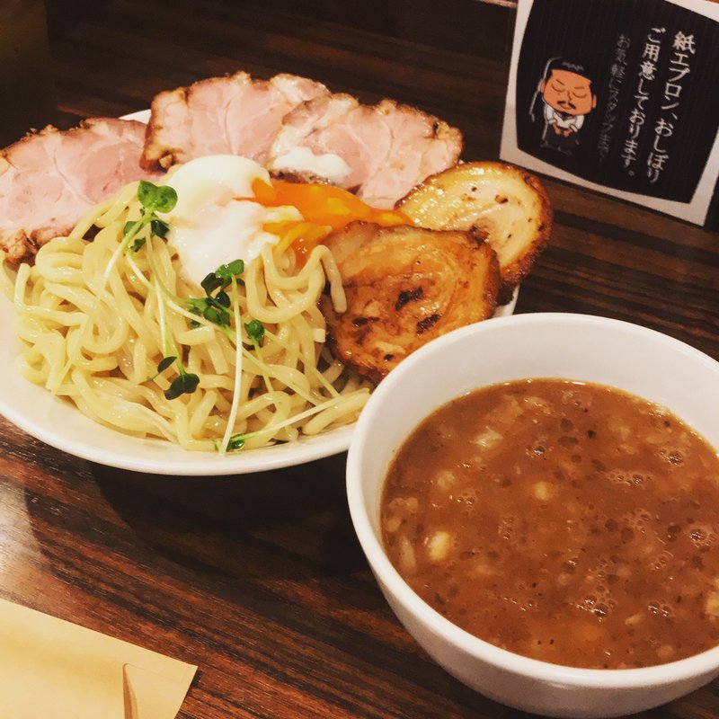 魚介濃厚つけ麺(魁 肉盛りつけ麺 六代目 けいすけ 湯島店)