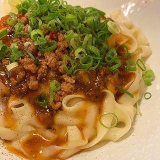 汁無し刀削麺(中華料理　川香閣)