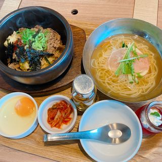 牛カルビ焼肉石焼ビビンバセット(カフェ シジャン 明石駅ピオレ２Ｆ店)