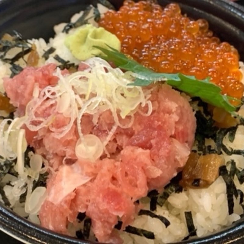 いくらねぎとろ丼(松島さかな市場 )