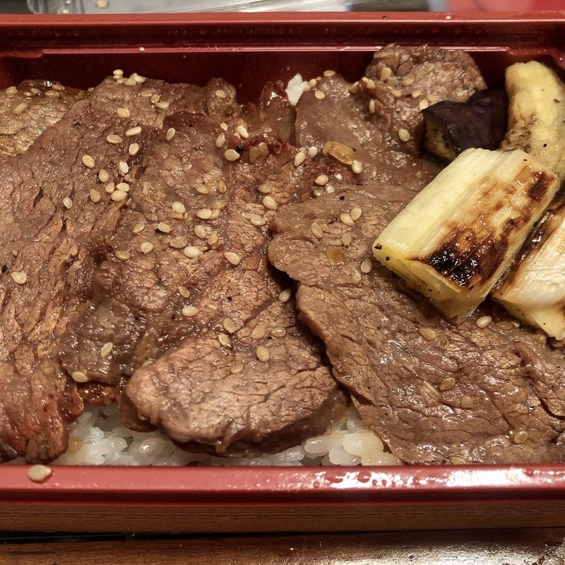特選炭火焼き 焼肉重 和牛中ロース(正泰苑 総本店)