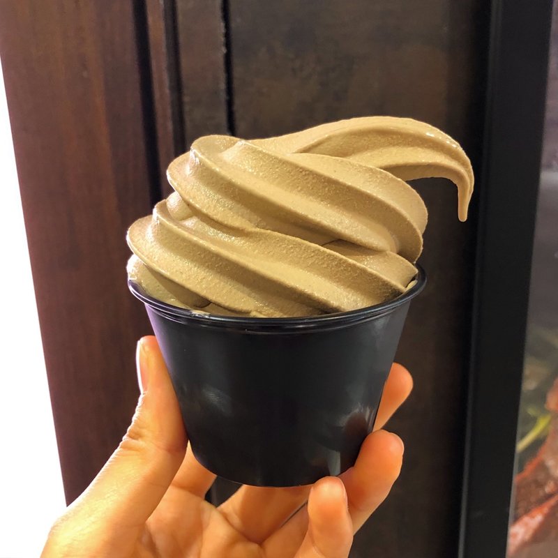 国産ほうじ茶ソフトクリーム(Le Bar a Vin52 AZABU TOKYO渋谷マークシティ店 成城石井)