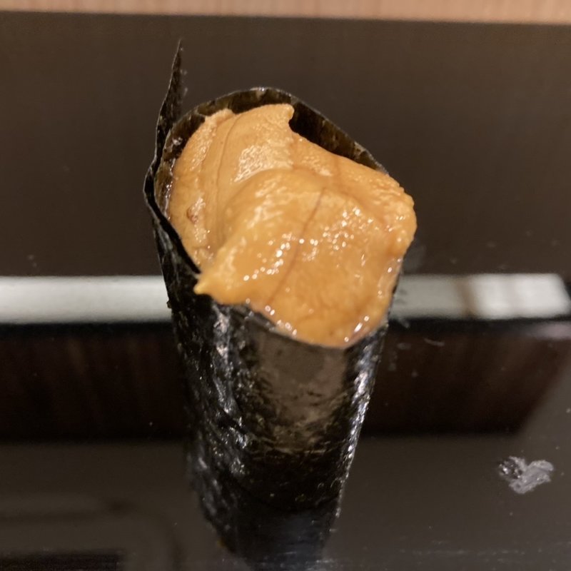 ウニの軍艦(江戸前鮨 日本橋 蛇の市本店)