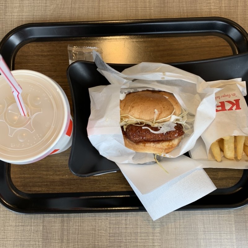 和風チキンカツバーガーセット(ケンタッキーフライドチキン池田店)