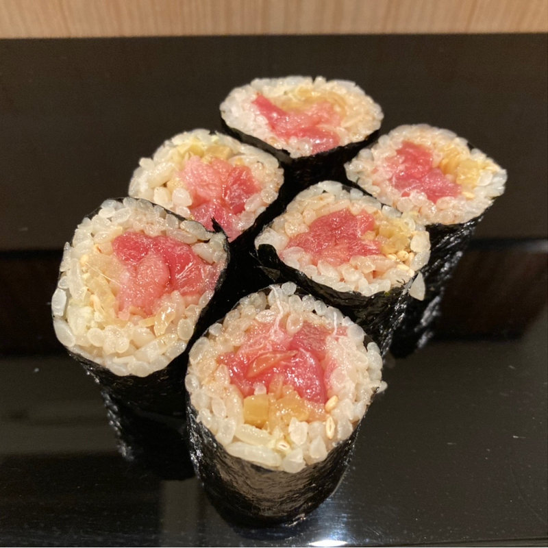 マグロの巻き物(江戸前鮨 日本橋 蛇の市本店)