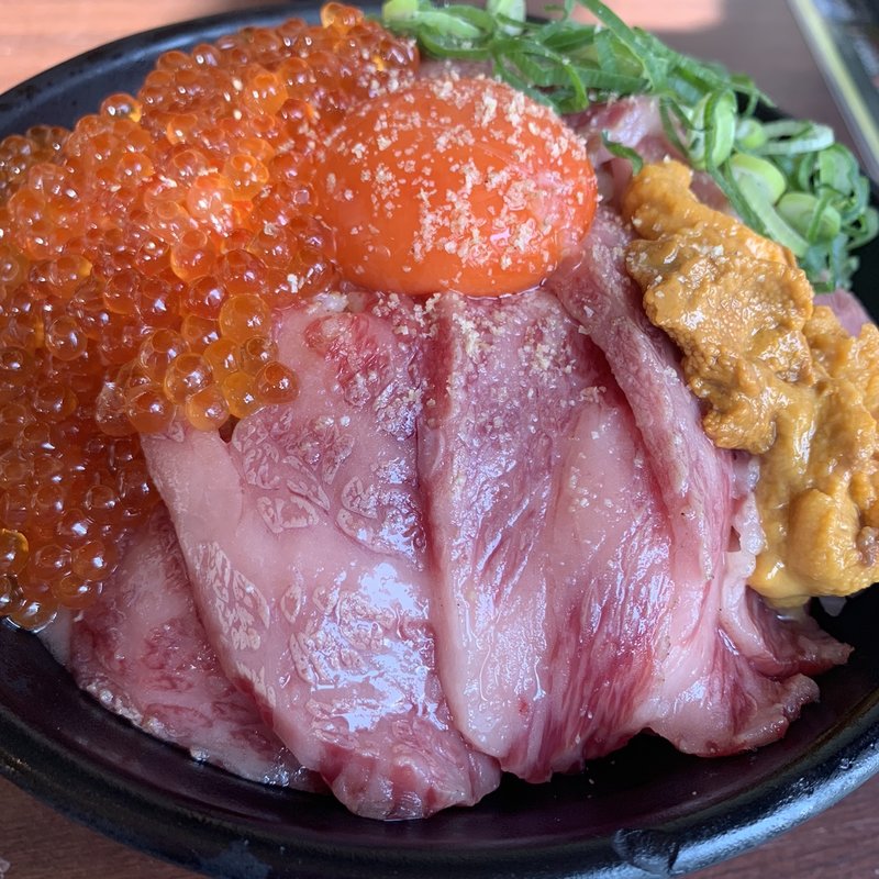 (#肉寿司#野菜巻き串#熟成魚 ハッシュタグ )