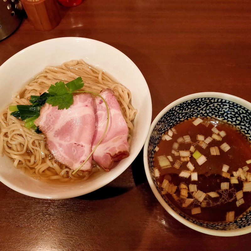 （限定）天然醸造醤油と重ね昆布水のつけそば(麺屋くまがい)