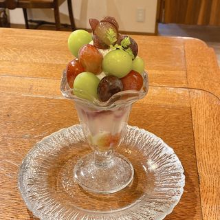秋ぶどうパフェ(くらしき桃子 倉敷本店 )