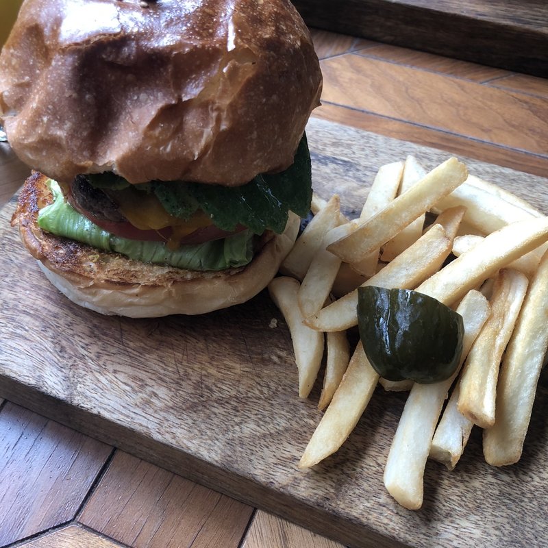 アボカドチーズバーガー(McLean-OLD BURGER STAND-)