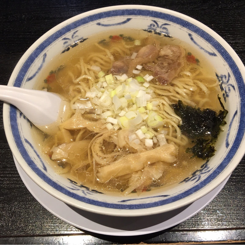 鶏だし塩ラーメン(ラーメン 味鶏 （ラーメン ミドリ）)