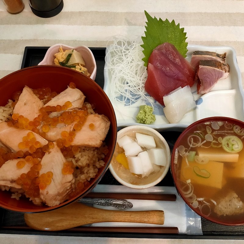 はらこめし(どんぶり亭 松本 )