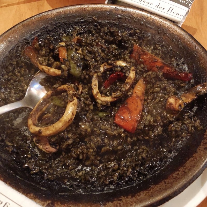 イカスミのパエリア(Mon-TERCERO)