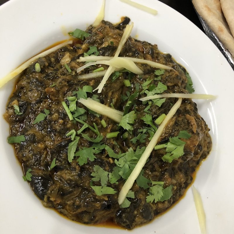 サーグカレー(パミールマート坂東店)