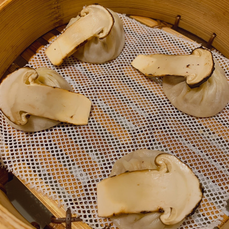 松茸小籠包(鼎泰豐（ディンタイフォン）阪急うめだ本店)