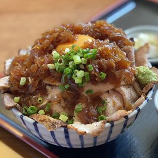 ローストポーク丼(関英ドライブイン )