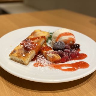 ベイクドチーズケーキ 餃子dining ウッシッシ の口コミ一覧 おいしい一皿が集まるグルメコミュニティサービス Sarah