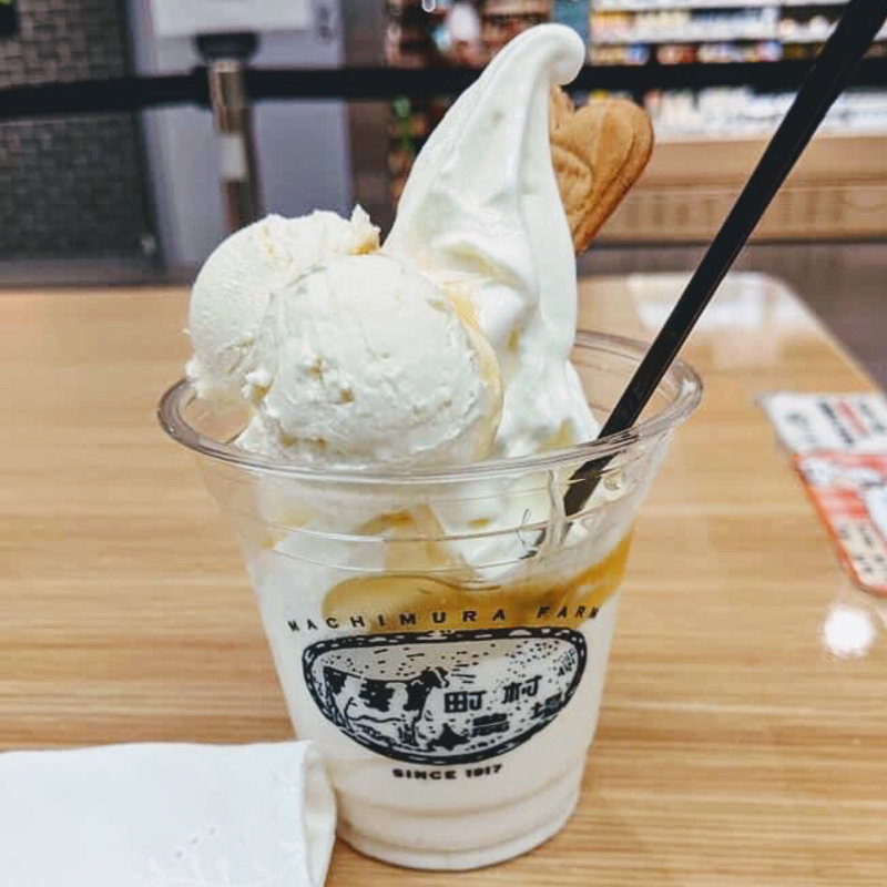 マスカルポーネとクリームチーズのはちみつサンデー(町村農場 横浜・みなとみらい店)