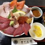 海鮮丼(きりん亭 （きりんてい）)