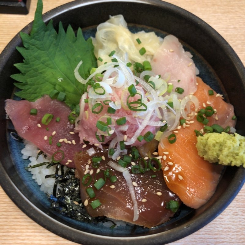 まぐろ市場丼(まぐろ市場 新橋銀座口店)