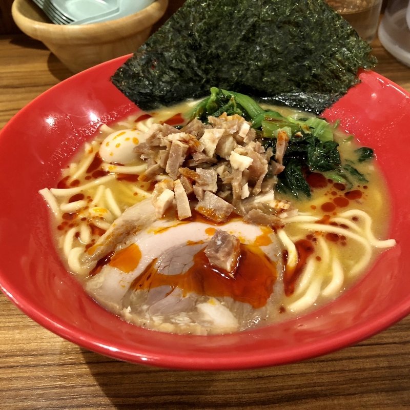赤辛家系ラーメン(横浜家系ラーメン壱角家 新橋店)