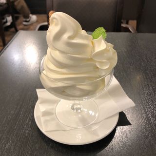 ソフトクリーム(横濱カフェ壹番館)
