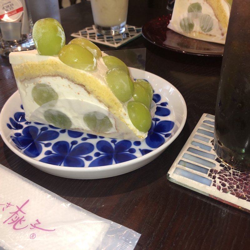 シャインマスカットのズコット(くらしき桃子 倉敷本店 )