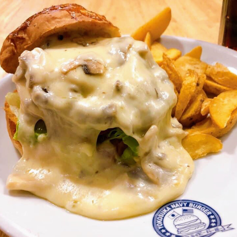 マッシュルームチーズバーカー(TSUNAMI)