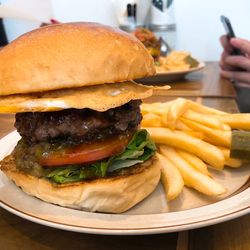 NINJA TERIYAKI EGG BURGER(マクレーン オールドファッション ダイナー)