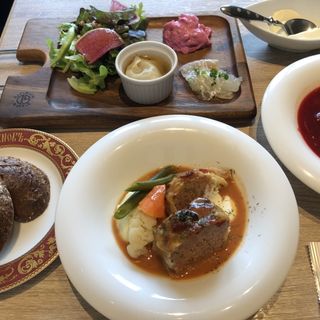 ワンプレートランチ ゴドノフ東京 丸の内店 の口コミ一覧 おいしい一皿が集まるグルメコミュニティサービス Sarah