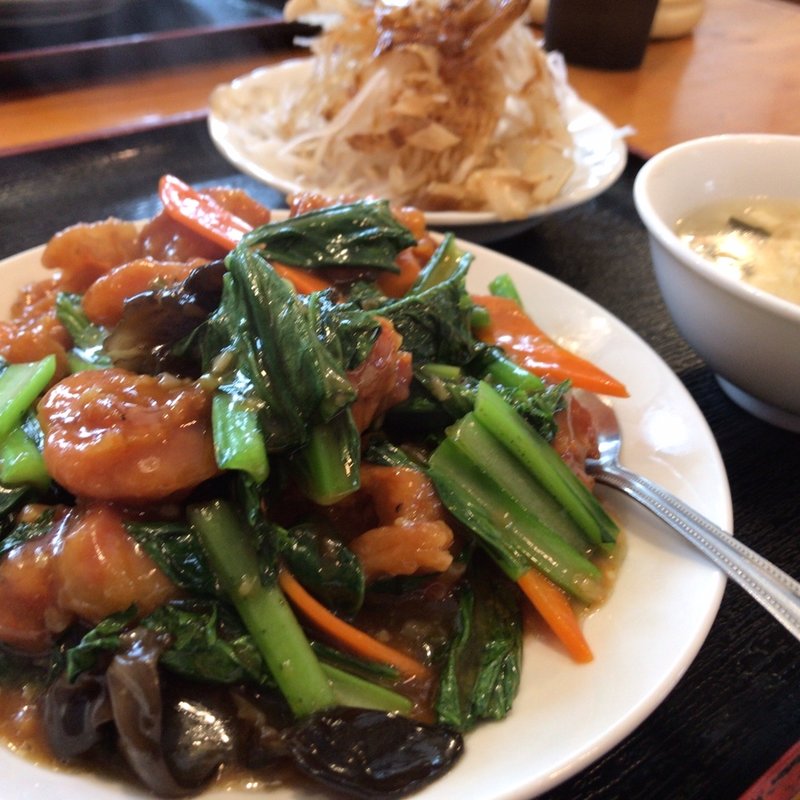 鶏唐揚げと野菜炒めランチ(鉄人 餃子坊 成東店)