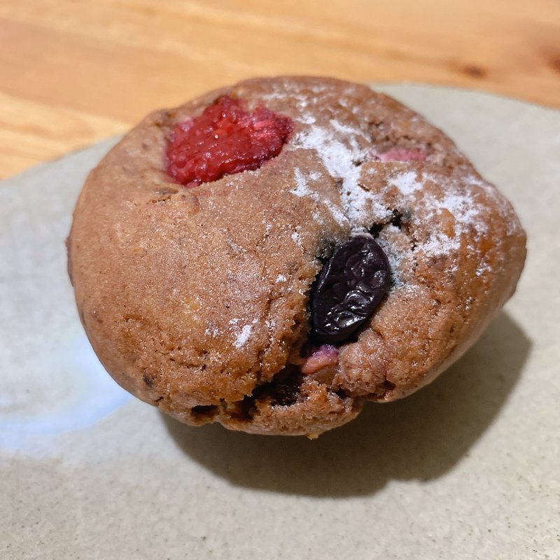 マフィン　（チョコとベリー）(prato cafe （プラートカフェ）)