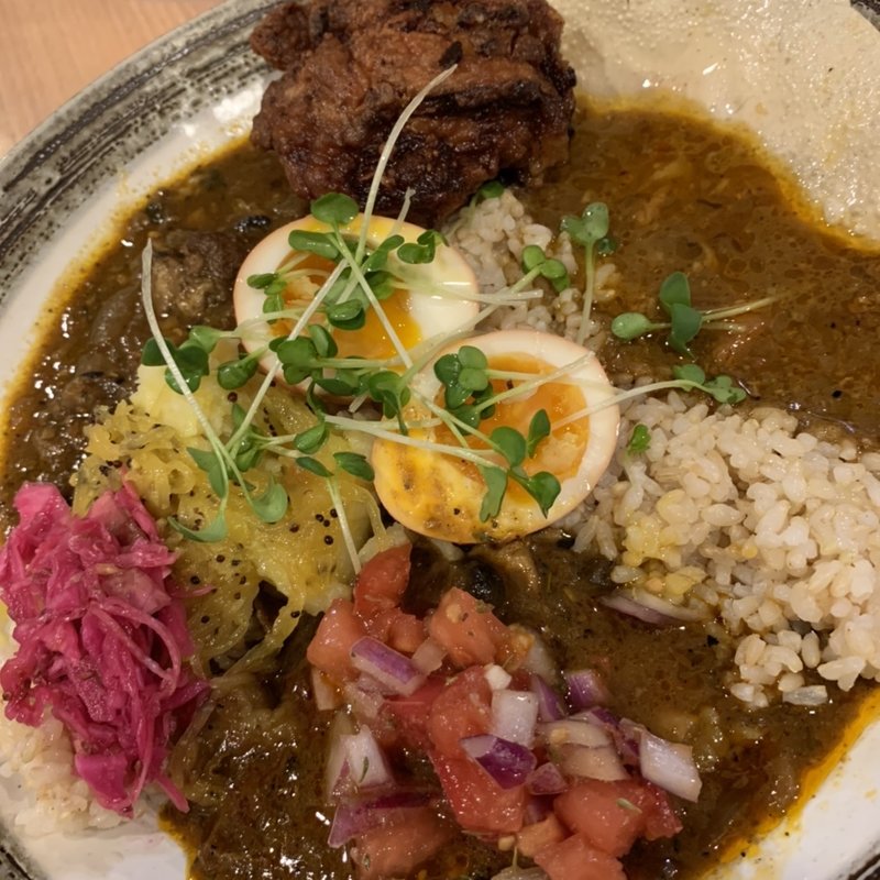 3種のあいがけ（唐揚げトッピング）(はらいそSparkle)