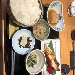 焼魚定食(酒場 あじとよ屋)