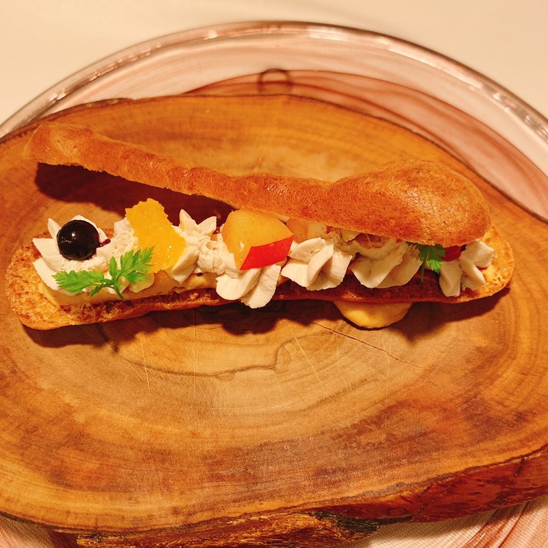 コース フォアグラのエクレア(ビストロ アム)