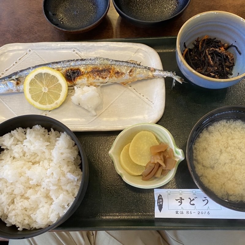 新秋刀魚塩焼き定食(すどう)