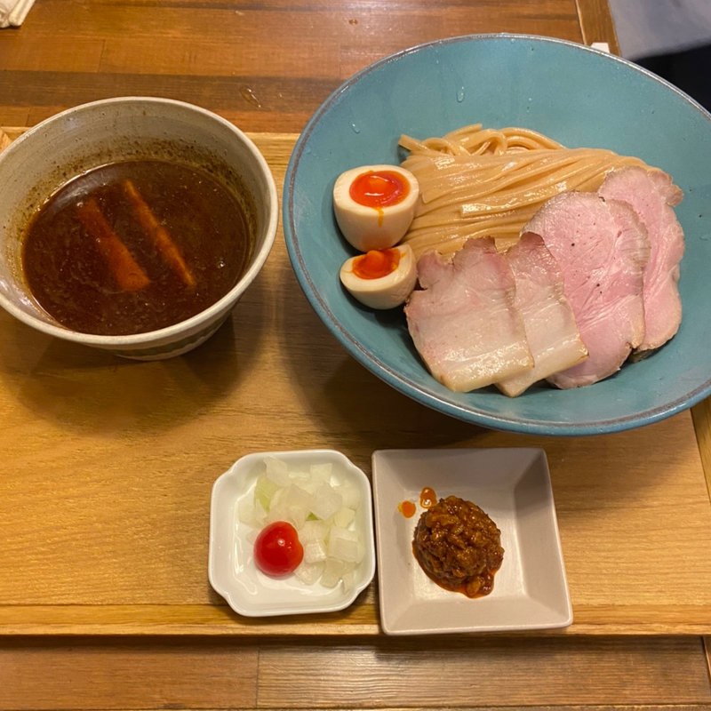 スパイスつけ麺(いかれたヌードル フィッシュトンズ （いかれたNOODLE Fishtons）)