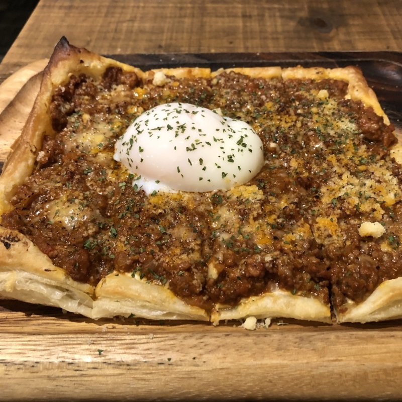 タルトフランベ　キーマカレー(タルトフランベ専門店 allant)