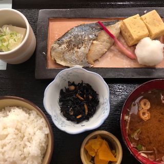 サワラ西京焼（週替わり魚定食）(八丁堀 朋（ハッチョウボリ トモ）)