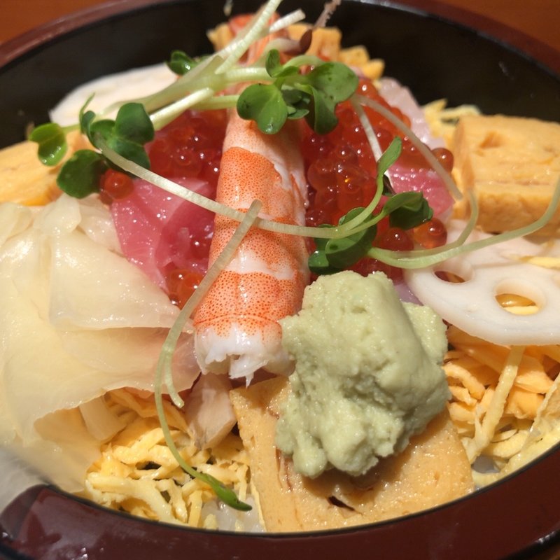 華ちらし(藤寿司)