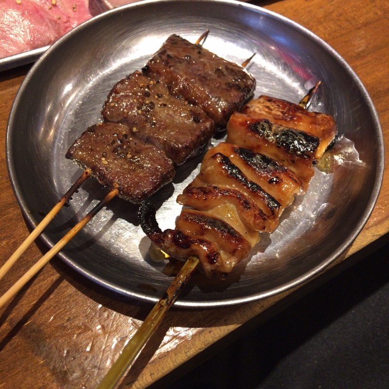 シロ(もつ焼き おとんば 上野店)