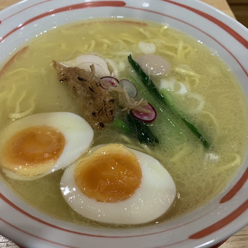 煮たまご入りラーメン(鶏白湯ラーメン絶好鳥)